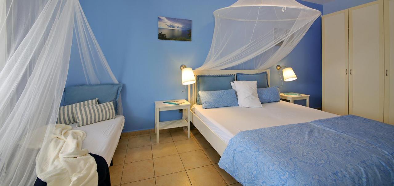 Oasis By The Sea Aparthotel Chiliadou  Exterior foto